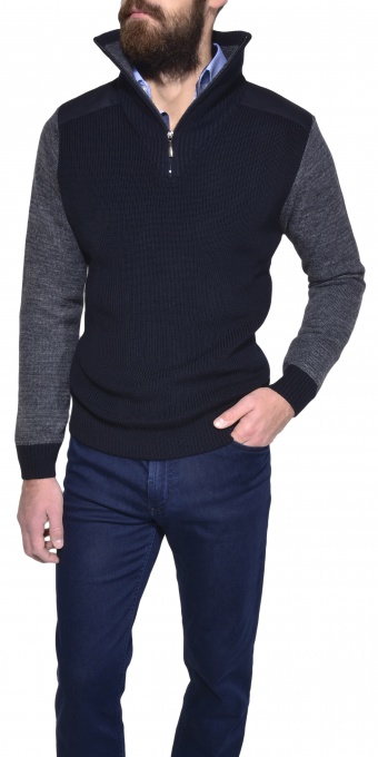 Dark blue pullover
